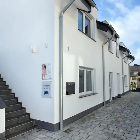 Modern Wohnen I Smart Tv I Terrasse I 2X Parkplatz I 2 Schlafzimmer I 6 Schlafplaetze Bad Oeynhausen Extérieur photo
