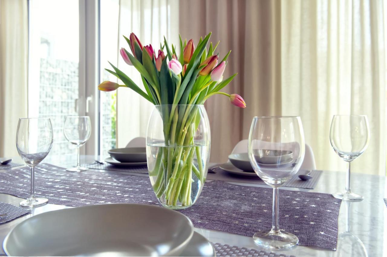 Modern Wohnen I Smart Tv I Terrasse I 2x Parkplatz I 2 Schlafzimmer I 6 Schlafplaetze Bad Oeynhausen
